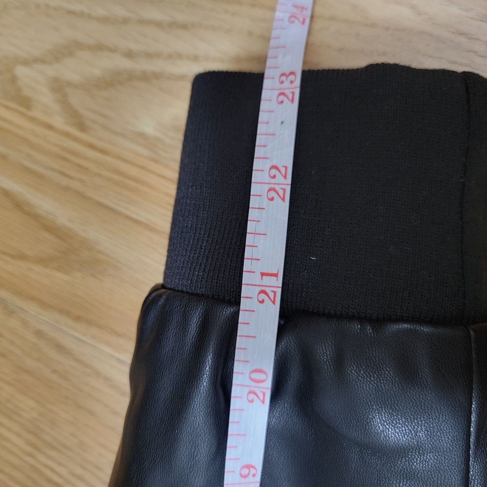 GAP Black Bomber Jacket Sleek Glossy Design - Picture 5 of 7